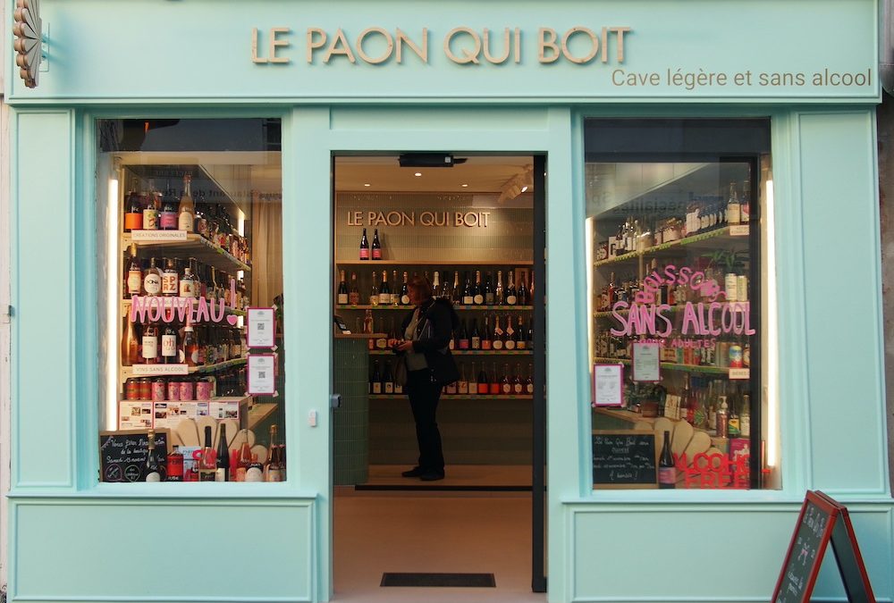 Le Paon Qui Boit a ouvert Rive Gauche